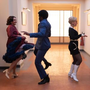 Shirley Ballas Instagram - Did you all catch darling Jojo and I in the brand new series of @bbcdoctorwho ? 💙 @johannesradebe … What an honour and total joy it was to dance with the talented cast @ncutigatwa @milliegibbo. I think the new series is going to be exciting. Thank you for having me be a part of something special. Loooved it. Xx 

#DoctorWho @bbciplayer
