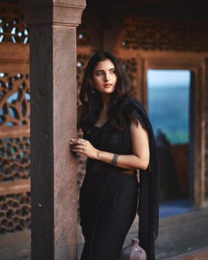 Shivani Raghuvanshi Instagram - ……. 💌