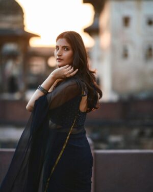 Shivani Raghuvanshi Instagram - ……. 💌