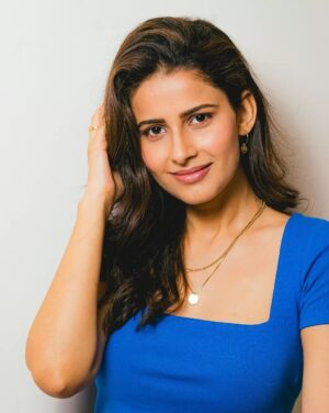 Shivani Tomar Instagram - If they try to dim your light, simply shine brighter

Picture by @_manas56 
@manassakre.photography 
In frame @shivanitomar9 

#shivani #shivanitomar #shivanitomar9 #fashionphotography #blue #gourgeous #cute #photoshoot #manassakrephotography