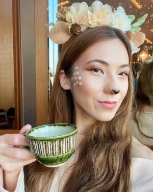 Shizuka Anderson Instagram - Hope everyone had a fun Halloween!! 🎃🦇🕸

I celebrated by dressing up for a cheeky Halloween afternoon tea at @andaztokyo with my partner in crime @bakairu . Can you guess what our last-minute costumes are supposed to be?!😛 (I made mine that morning using items from Daiso.) 😆

Halloween tea was fun as always and each sweet and savory amuse-bouche was spooky, delectable and super adorable at the same time. 😍🎃👻

I even got a little early birthday surprise… but more posts to come on my special birthday festivities for this year! 😛🎂❤️✨

#happyhalloween🎃 #halloweenafternoontea #andaztokyo #afternoontea #tokyo #traveljapan #tokyoviews #ハロウィン #仮装 #アフタヌーンティー #アンダーズ東京 #ハロウィンアフタヌーンティー #東京