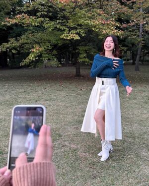 Shizuka Nakamura Instagram - 😗