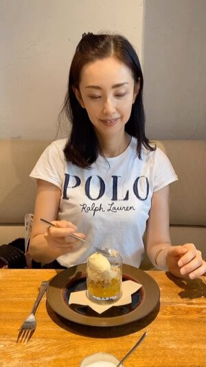 Shoko Tamura Instagram - こんにちは😊
昨日のランチですが、お客様の女子率が見事に100%！
コスパよく美味しい三宿のフレンチ、デュバリー。
久しぶりに来ました✨

#三宿ランチ#dubarry #ライフスタイル#東京フレンチ#lifestyle#tokyolunch#mishuku #lifestyle