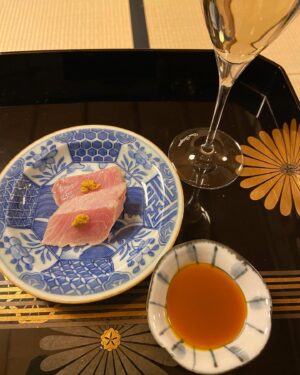 Shoko Tamura Instagram - ユナイテッド航空のディナーイベントに行ってきました！
久しぶりの菊乃井さん、とても美味しかったです🩷

#菊乃井#赤坂グルメ#田村翔子