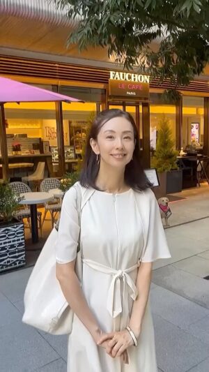 Shoko Tamura Instagram - 昨日、日本橋で😊

#summerfashion#summeroutfit #ワンピースコーデ#田村翔子