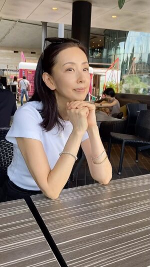 Shoko Tamura Instagram - パーソナルトレーニングの後、友人と二子玉川でランチ。
その後も積もる話をゆっくり楽しみましたよ😊

#二子玉川#summerfashion#田村翔子#夏コーデ