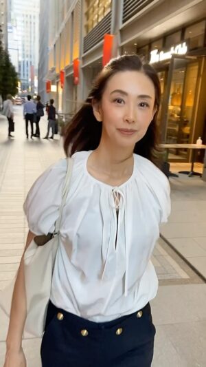 Shoko Tamura Instagram - 打ち合わせの帰りに東京駅から日本橋までお散歩を楽しみました。
過ごしやすくなってきたので、運動を兼ねていっぱい歩くことに😊

#運動#お散歩#田村翔子#打ち合わせ#lifestyle#リュンヌ