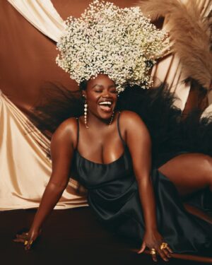 Shoniqua Shandai Instagram - 2024 is my year of audaciously outpouring my art and I’m so excited to share. 💅🏿🌟🎭🎨🖤🖤🖤 

Photographer: @ornelle.c 
Model/CD: Muah! 💅🏿
Stylist: @mrbrianlamont 
Makeup: @makeupbykerla 
Hair: @aggie_hair (My muse, artistic hero and Queen 💕)
Also my Momma wants her credit for putting the set together @alaishablessed 😂🙌🏿👑

#internationalhouseholdname #model #actress #artist #blessed #photography #art #covergirl #Creativedirector