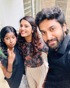 Shreegopika Chandran Instagram - Endrum anbudan❤️
Sundari✨Anu✨Karthik✨
@gabrellasellus_official @jishnumen_official 
#suntv#sundari#gaberilla#shreegopika#jishnumenon#serial#acting#