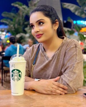 Shreegopika Chandran Instagram - MOCHA is LIFE ⭐️
( and I prefer venti 🫢)