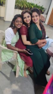Actress Shruthi Ramesh HD Instagram Photos and Wallpapers October 2023