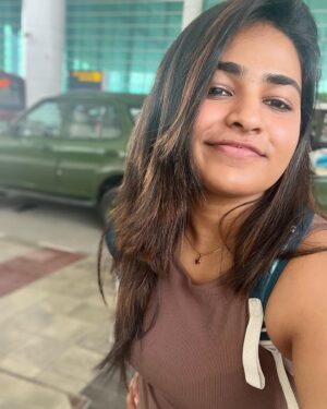 Shruthi Selvam Instagram - Time for a little escape…….♥️ <<<< Delhi✨ 
.
.
#shruthiselvam #delhi #travel #peace #detox #traveldiaries
