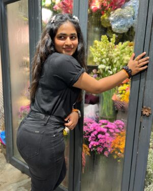 Shruthi Selvam Instagram - 🌸🫶 
.
#shruthiselvam