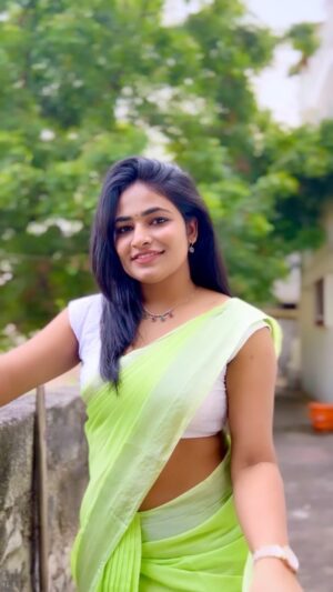 Shruthi Selvam Instagram - 💚 
.
Vc: @cibi_agnel 
Shoot for: @pleatofficial 
Saree drape: @dhara_artistry_ 
.
#shruthiselvam #saree