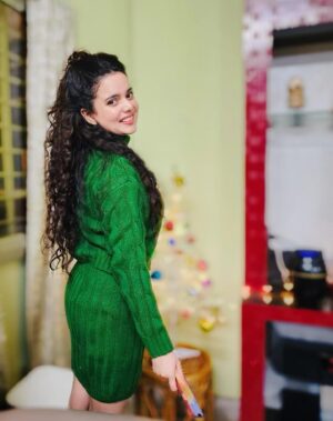 Shruti Kanwar Instagram - Nothing,. just Dad randomly clicking my pictures 📸
@narindermohankanwar