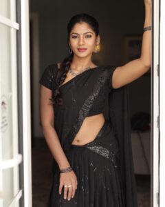Shruti Reddy Instagram - “Black is the color of my love for you, for it is endless and never fades.” 🖤♥️ 📸: @deepak_durai_photography Retoucher: @ashishsom @manassompurapix Makeup & hair: @deepasalomi Managed by: @thanga_18 @mahendrababu2590