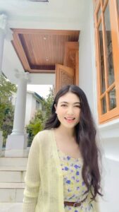 Shwe Tha Mee Top 100 Instagram Photos and Posts