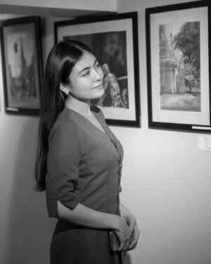 Shwe Tha Mee Instagram - Quiet moments , Loud thoughts 📸