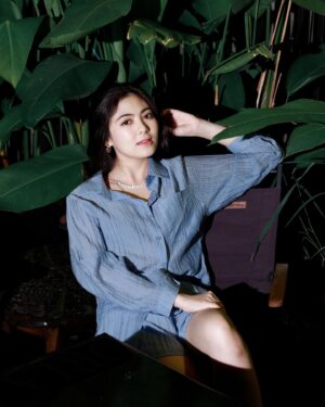 Shwe Tha Mee Instagram - Have a good night 🌙✨