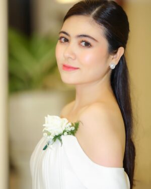 Shwe Tha Mee Instagram - Your Brown Eyed Girl ✨