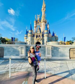 Shweta Pandit Instagram - Happy birthday my little princess Izzy 🫶🏻
#disneyworld ❤️ #disneybirthday #disneyorlando2024