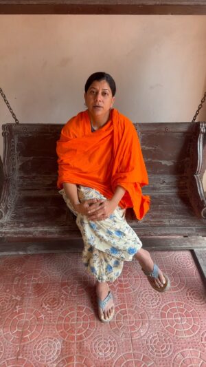 Shweta Gulati Instagram - @narendramodi @myogi_adityanath im worried for the safety of sevakars and animals🙏🏻. Kya maa, beti, behen, janani, kanya, annapurna sadkon pe pitengi? Hume goli se maara jayega?