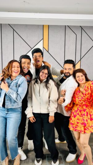 Shweta Gulati Instagram - कसा वाटला अफलातू डान्स🔥♥️
.

अफलातून २१ जुलैपासून फक्त चित्रपटगृहात
@aflatoonfilm

@iam_johnylever @siddharth23oct @paritosh.painter @jayeshthakkar_official @bharatdabholkar @ishwetagulati @tejaswinilonari @vijay_patkar29 @tuffnut10 @jesse_lever @vishnumehra @sejalp12 @rajeevkuumarsaha @groupm_motio @aflatoonfilm #Aflatoon21July

#Aflatoon21July #aflatoon #21july #marathifilm #go_aflatoon #marathifilm
#marathi #maharastra #marathireels #comedy #funny #Johnylever @goinfluencer.in #film