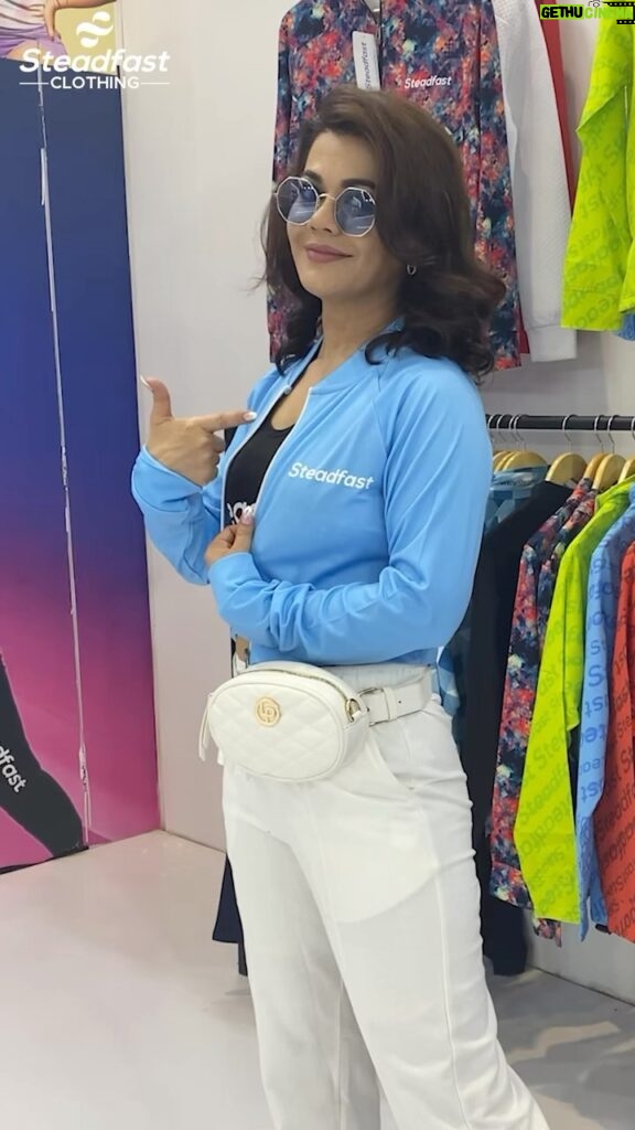 Shweta Gulati Instagram - Style that makes heads turn, Steadfast Clothing reinventing comfort with style.😎 Invest in the premium merchandise from the house of Steadfast!⭐️ 👉 To shop, click the link in the bio. #SteadfastClothing #Blue #CropJacket #GymEssential#WomenClothing #Activewear #Stylish #Trendy