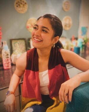 Shyamoupti Mudly Instagram - ♥️♥️

#shyamoupti#time#life#love#happy#space#metime#stayhappy#stayhealthy