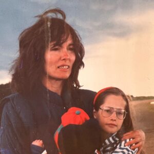 Sienna Guillory Instagram - Repost from @carriercompanyuk
•
Tina, a gardener and single parent who founded Carrier Company in 1995 with the aim to help other local women earn a living by making simple designs from their homes, and here she is back in 1986, when it all began, with the design of the Classic Carrier for which the company is named. Happy #internationalwomensday

My mum 🌹 

And massive thanks to @peoplerock.uk for nominating me 🥰