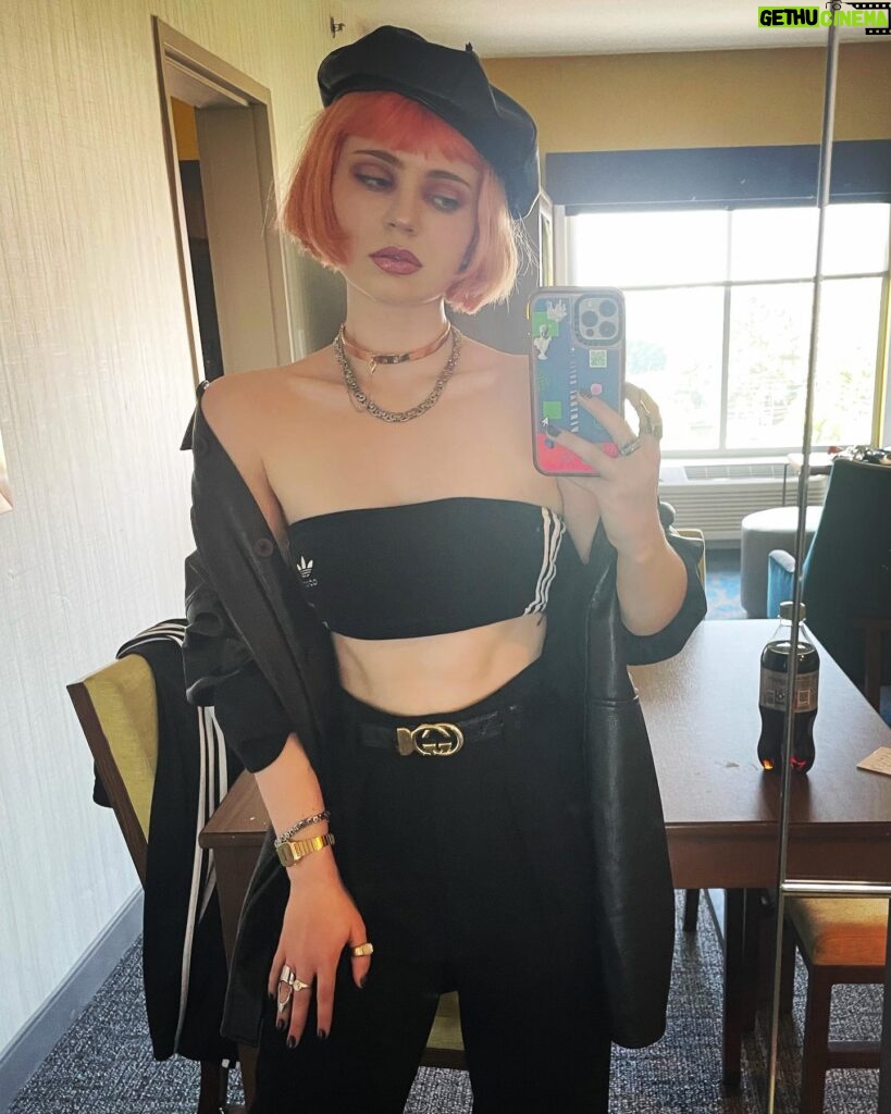 Sierra McCormick Instagram - Hotel room chronicles 🫠