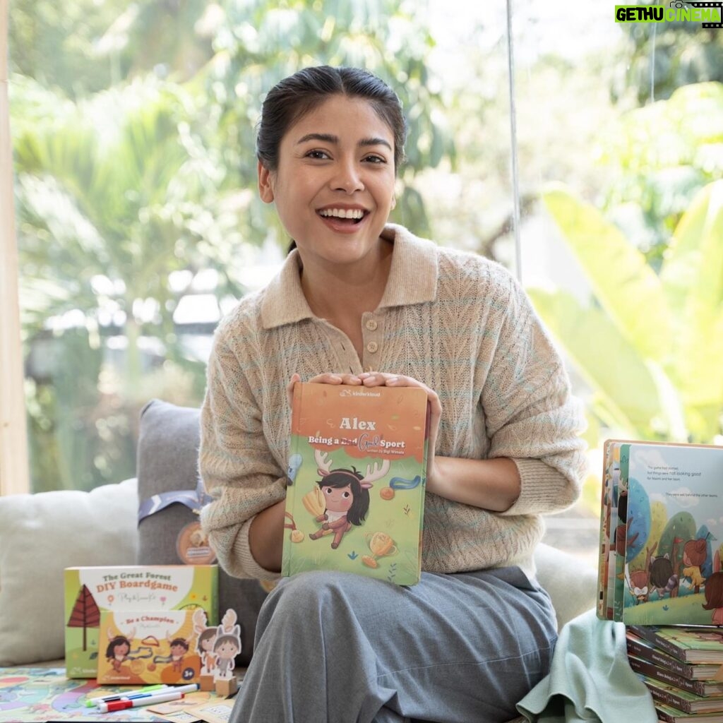 Sigi Wimala Instagram - A book I wrote for @kinderkloud is out. Being A Good Sport. Order and customized by your children’s name now by scanning the QR.