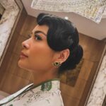 Sigi Wimala Instagram - For Vsoy Appreciation Dinner. Styled by @_gilygily in @amandahartantobatik and @subengklasik. makeup and hair by @animakeup