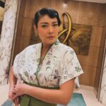 Sigi Wimala Instagram - For Vsoy Appreciation Dinner. Styled by @_gilygily in @amandahartantobatik and @subengklasik. makeup and hair by @animakeup