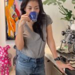Sigi Wimala Instagram - I drink Plant-Based latte on days that end in Y ☕ Untuk latte yang enak, frothy, dan tidak membuat perutku kembung, ada V-Soy Low Sugar for Barista. Udah pernah coba belum? #sediavsoy