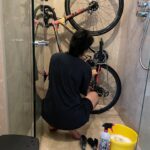 Sigi Wimala Instagram - Anak anak udah gede jadi ga perlu dimandiin. Skrg mandiin sepeda aja deh.