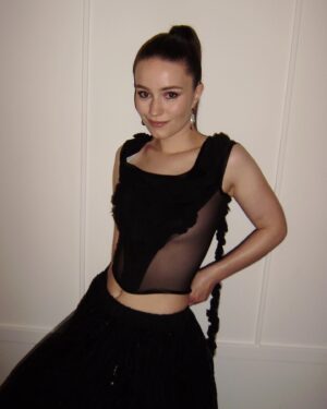 Sigrid Instagram - 🧛🏻‍♀️ @gq awards :)

styling @jessica_gerardi 
makeup and photos @gabriellafloydmakeup 
hair @hairbychrislong @dysonhairpro @dysonhair @kirstenbassett_hair #reklame