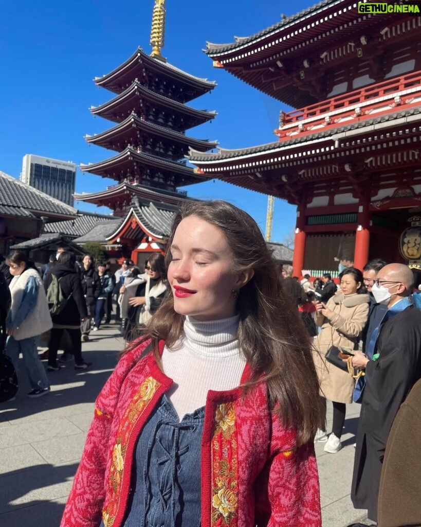Sigrid Instagram - a tourist in Tokyo 🌻🌻🌻