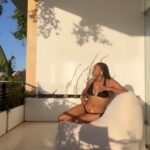 Simone Joy Jones Instagram - Falling in love at least once a day each day this year.