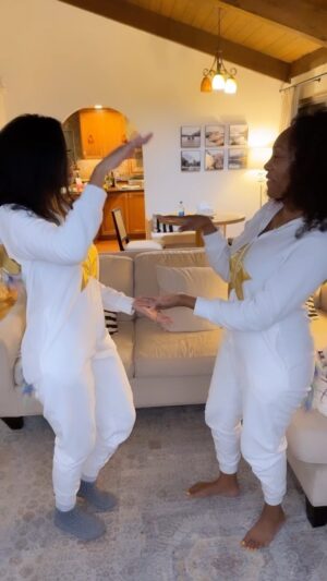 Simone Missick Instagram - #cuffitchallenge  ACCEPTED…
When you have matching #unicorn pajamas, you gotta make it do what it do 😂my bestie @the.r.313 turning up 🦄💁🏾‍♀️and I’m here for the turn down service 😴 #cuff #besties #unicornparty #sleep