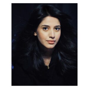 Simran Pareenja Instagram - 🖤
📸: @ychips