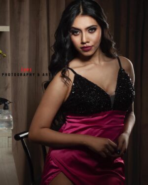 Simran Khan Instagram - Model: @_simrankhanofficial_ 
Hair & makeup: komal
Photography: @spphotographyandart 
Concept: @spphotographyandart 
Thanks to @ssongerwala 
Insta id: https://instagram.com/spphotographyandart?igshid=YmMyMTA2M2Y=

#fashioninspo #fashionillustration #fashions #fashioninsta #fashionart #fashionmen #fashionphotographer @nextdoormodel – #nextdoormodel #instapost #picoftheday #photograhy #explore #exploremore #viral
@tcl_theclassylifestyle – #theclassylifestyle
@yaf.magazine – #yafmagazine
@MISTAKEmagazine – #MISTAKEmag
@sticks_and_stones_agency – #postmystickpics
@hot_is_the_new_black – #hotisthenewblack
@cheadsmagazine – #cheadsmagazine
@skynmagazine – #skynmagazine
@hangovermagazine – #behangover
@igpodium – #igpodium
@wearethepeople.magazine – #wearethepeoplemag
@lepetitvoyeur – #lepetitvoyeursubmissions
@human.edge – #humanedge