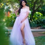 Sindhu Lokanath Instagram - Body is not for posing, Pose is for your body🤭. . DOP-@rainbow_photography_official MUA- @ekiran00007 Costume -@laxmikrishnalabel