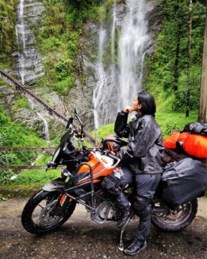Sindhu Lokanath Instagram - Wonder which place is this???
.
#ktmadventure390 #ktmbikes #biking #bikers #sikkimtourism #traveldiaries