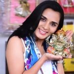 Sindhu Lokanath Instagram - Bangalore Arts and Crafts Mela event that you wouldn't want to miss! This 10-day extravaganza will take place from Sept 15th, 2023 to Sept 24th, 2023, at the prestigious Karnataka Chitrakala parishath, Kumara Krupa Road, Bengaluru.. The event will run from 11 AM to 7 PM, giving you ample time to explore the various stalls and exhibits showcasing the best of Indian arts and crafts. From intricate hand-woven textiles to stunning pottery, there will be something for everyone at this event. We look forward to seeing you there! BANGALORE - ARTS AND CRAFTS MELA 👉Date: 15th Sept 2023 to 24th Sept 2023 (10 days) 👉Timings: 11 AM to 7 PM 👉Venue: Karnataka Chitrakala parishath, Kumara Krupa Road, Bengaluru. 75 Craftsman | 100 Shopping Stalls | Live Performance & More! Entry Free! . #fleamarket #bengaluru #shoppping #festival #budgetfriendly #grandfleamarket #inaugration #festivities #handicrafts #antique #handloomsaree