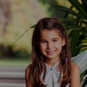 Sinem Güven Instagram - Canım meleğim, hayatımın tek gerçeği.
Bugün seni kucağıma alalı tam 10 yıl geçti.
Sadece güzellikler, iyi insanlar, mutlu, bereketli günler olsun hayatın boyunca. Şunu bil ki hayatta ne olursa olsun, ne yanlış yaparsan yap senin sonuna kadar yanında olucak, seni sonsuz seven bir annen var.
İyi ki beni seçmişsin 🙏🏼 İyi ki senin annen olabildim. 🙏🏼
SENİ ÇOK SEVİYORUM SICAK PUAÇAM ❤️
İYİ Kİ DOĞDUN 🙏🏼❤️
@defne_ersonmez