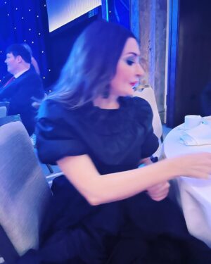 Siobhán McSweeney Instagram - About last night. I went to the @tvchoicemagazine awards and had the best night. Apart from not winning. But who cares when you look this fab! My lovely friend @nickimakemeup does my mu for Pottery and she kindly came down and  fixed my face and hair. I’m so lucky. She is a genius. And a wonderful friend. My dress is vintage and from @thegreenhangervintage in Belfast. Plus size is hard to find as most designers don’t do off the rail for anything other than tiny. Which is really cunty of them as most people are like me and fucking beautiful and sexy. My date for the evening was KathyKieraClarke and I fucked up by bringing a date more handsome than myself. But totally worth if for the craic and giggles. I lost out to Gervais. But he didn’t even turn up. AND I stole a bottle of Prosecco from the after party. SO WHO IS THE REAL WINNER HERE. ☺️