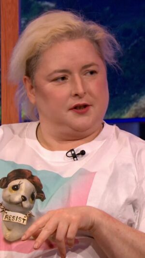 Siobhán McSweeney Instagram - When you’re trying to play it cool but the BAFTA nominations are rolling in 💁‍♀️ 🏆 😂 

#TheOneShow #iPlayer