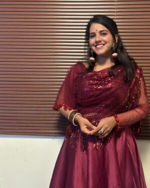 Sireesha Bhagavatula Instagram - IDHAYAME IDHAYAME ♥️

📸 @surmukhi_official 

[playback , Isaignani Ilayaraja , U1 , Yuvan Shankar Raja , Sireesha Bhagavatula , Ninaivellam neeyada ]