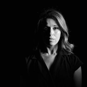 Sissi Martins Instagram - Aquele momento em que a cortina abre e o tu sentes que não há mais nada a fazer a não ser entregar de coração aberto este amor à Arte!
Que grandiosa é a beleza de voltar ao Teatro.

A todos os que tornam sonhos possíveis obrigada
@contracantoac @toleal @sandraviegasleal @ruben.madureira  @guimaraesartur @tom_neiva @andrerebelogalvao @joaovalpacos @diogoomartin @joaoteixeiraz @antonioqueiros @rmiguelpereira @marcia.borges.1272 @ritaisabelfreitas